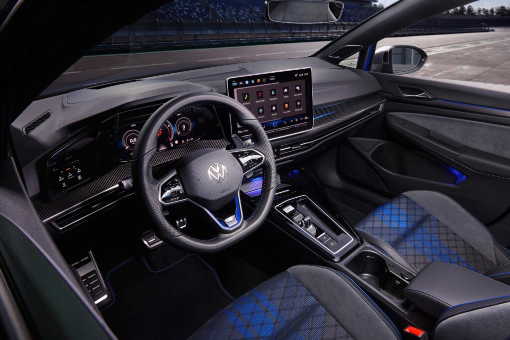 The 2025 Volkswagen Golf R revealed GearsME English