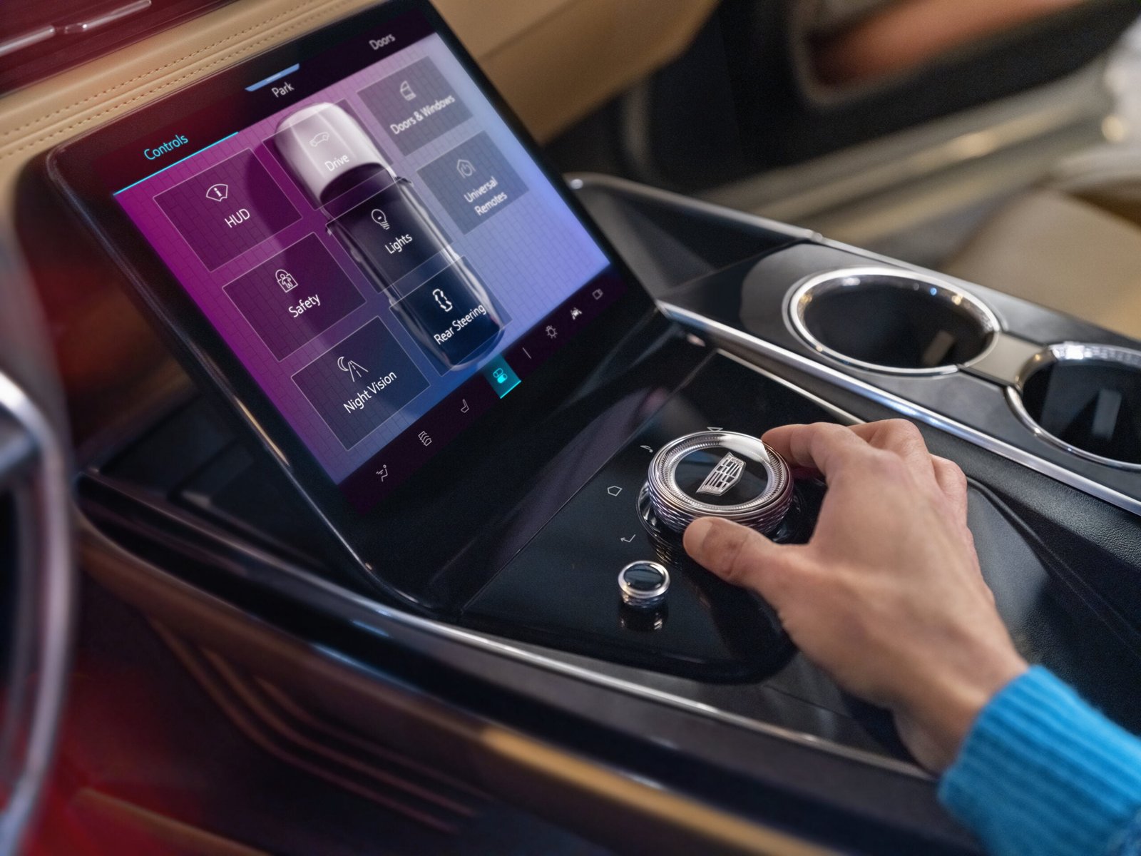 كادیلاك إسكاليد IQ