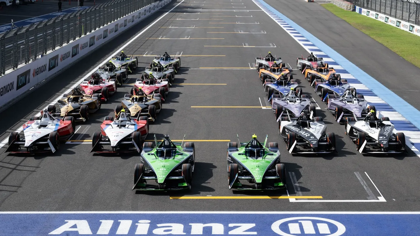 LIBERTY GLOBAL TO ACQUIRE FORMULA E STAKE
