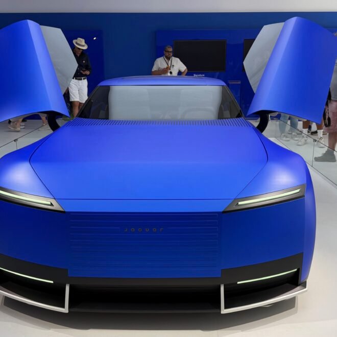 جاكوار Type 00 تلفت الأنظار في مهرجان جودوود للسرعة 2025