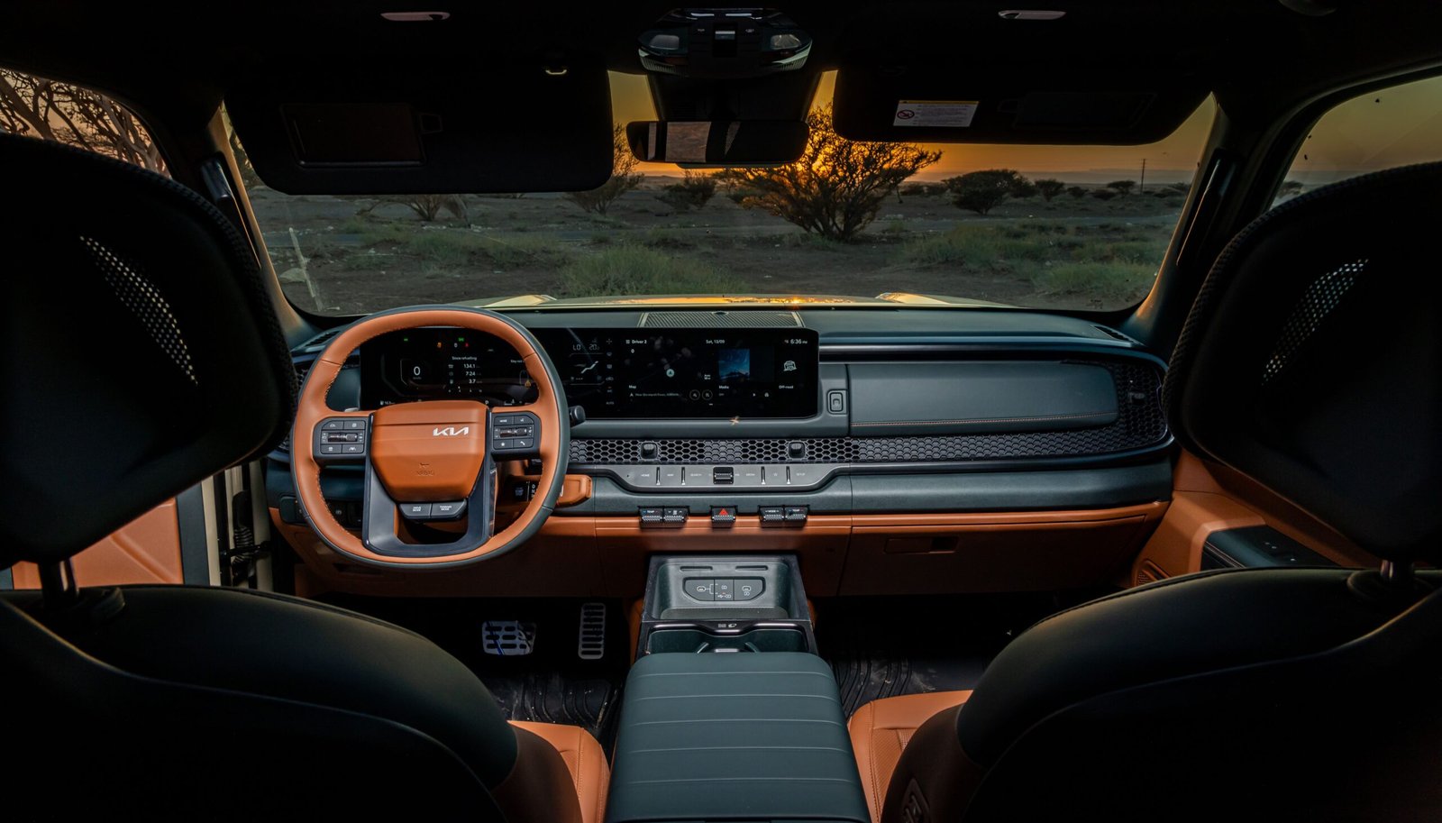 https://www.kia-uae.com/