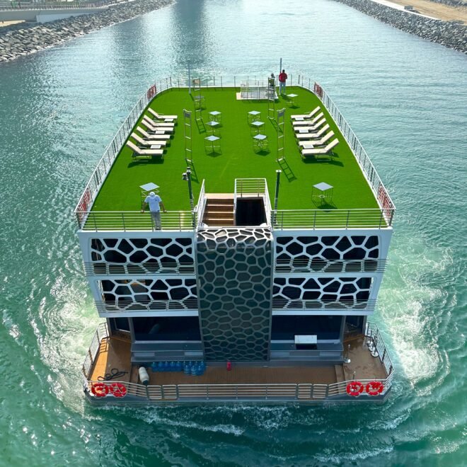 أوركيد أوفرنايت: أبوظبي ترحّب بأول فندق عائم في مرسى ياس