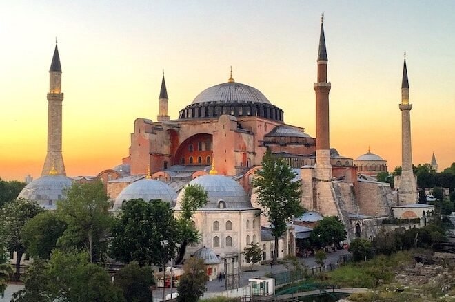 أفضل وجهة سياحية للعرب: اسطنبول وفندق أجوا سلطان أحمد