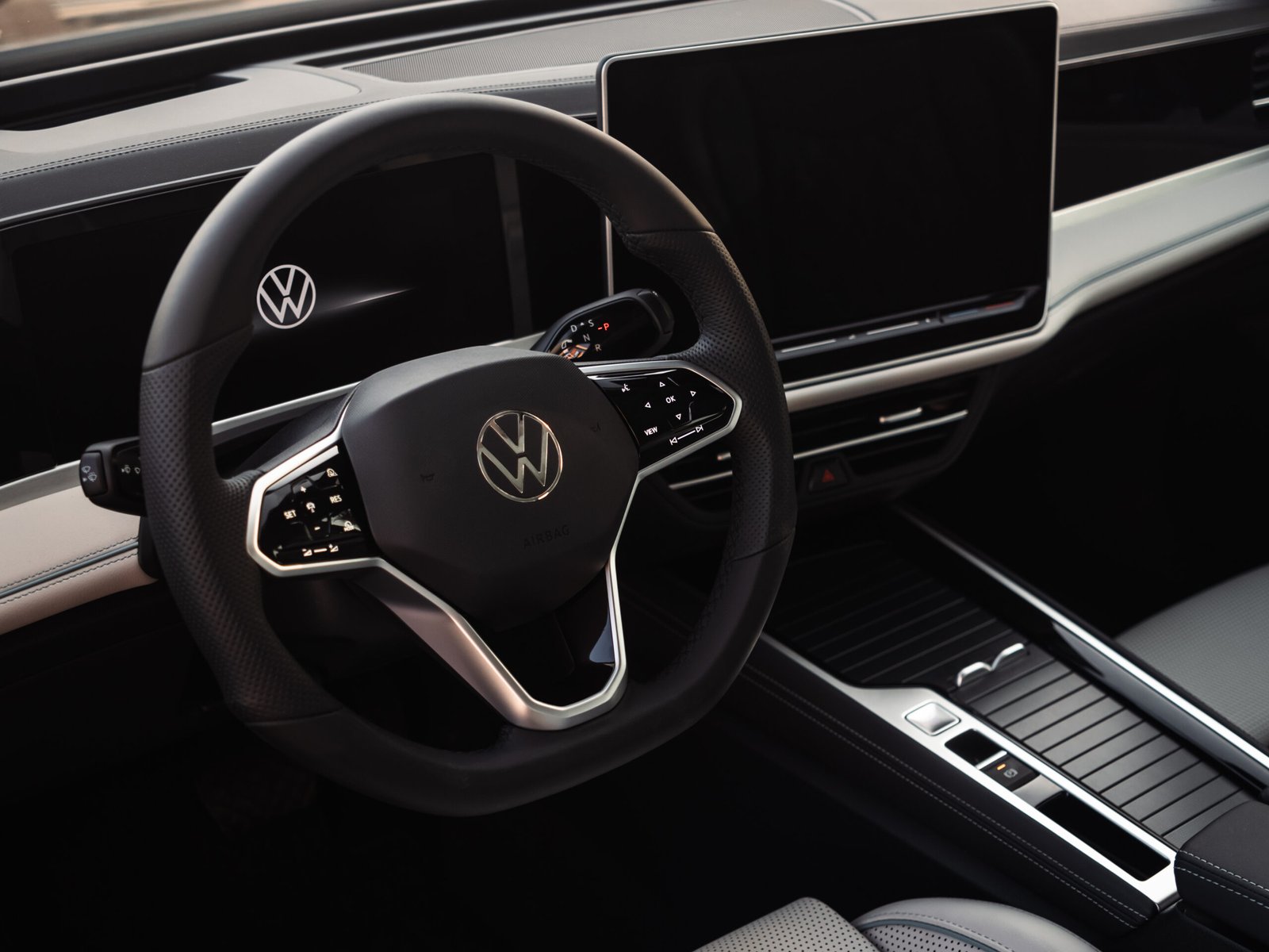 Volkswagen Passat 2025 Returns to the Middle East: A New Standard of Business-Class Sedans
