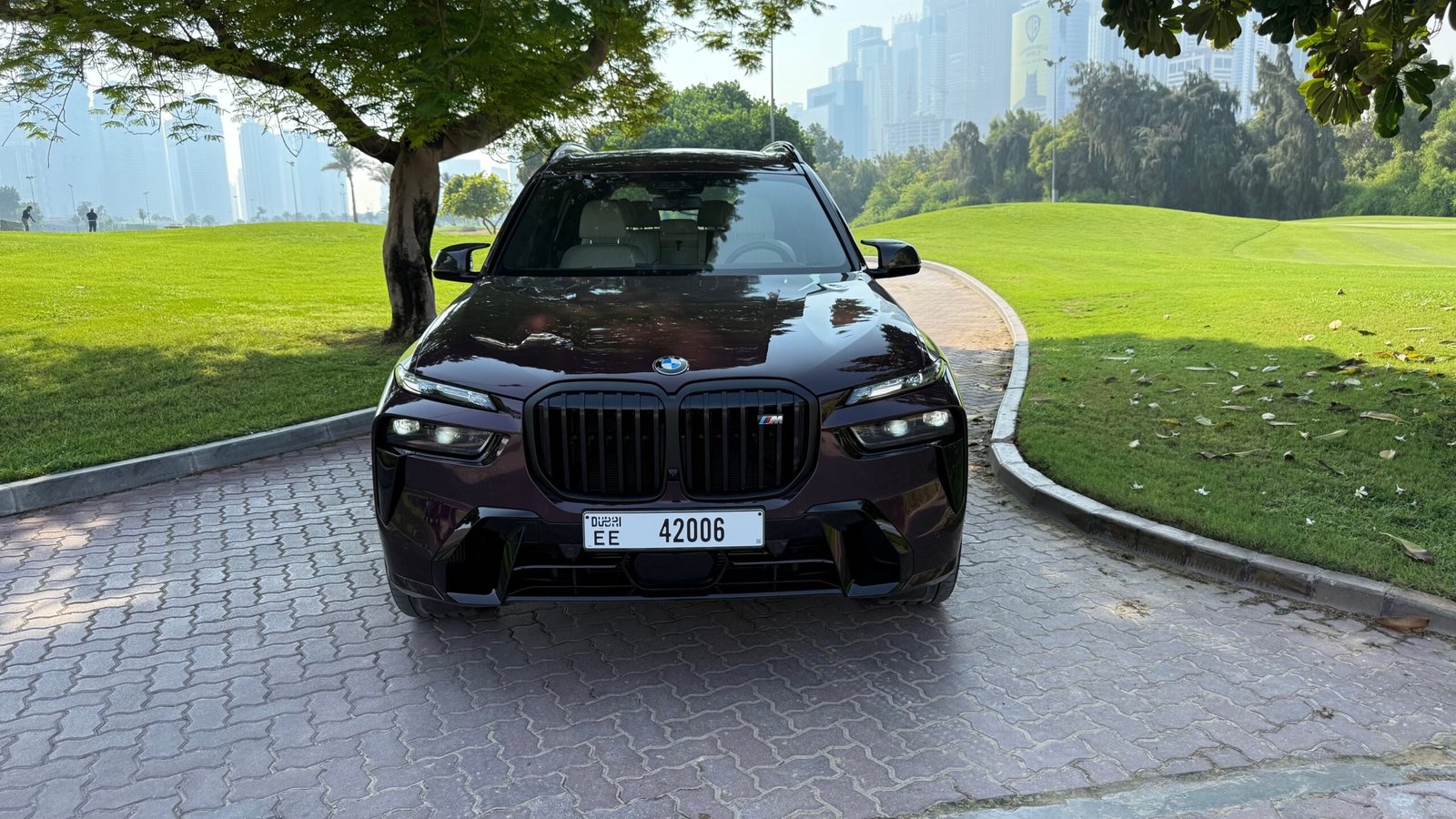 BMW X7 M60i: The SUV that Redefines Family Luxury with a Sporting Soul