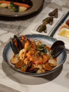 إفطار رمضاني فاخر في أتموسفير برج خليفة