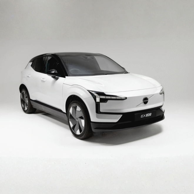 Volvo EX30 Cargo: تحويل SUV كهربائية إلى سيارة شحن