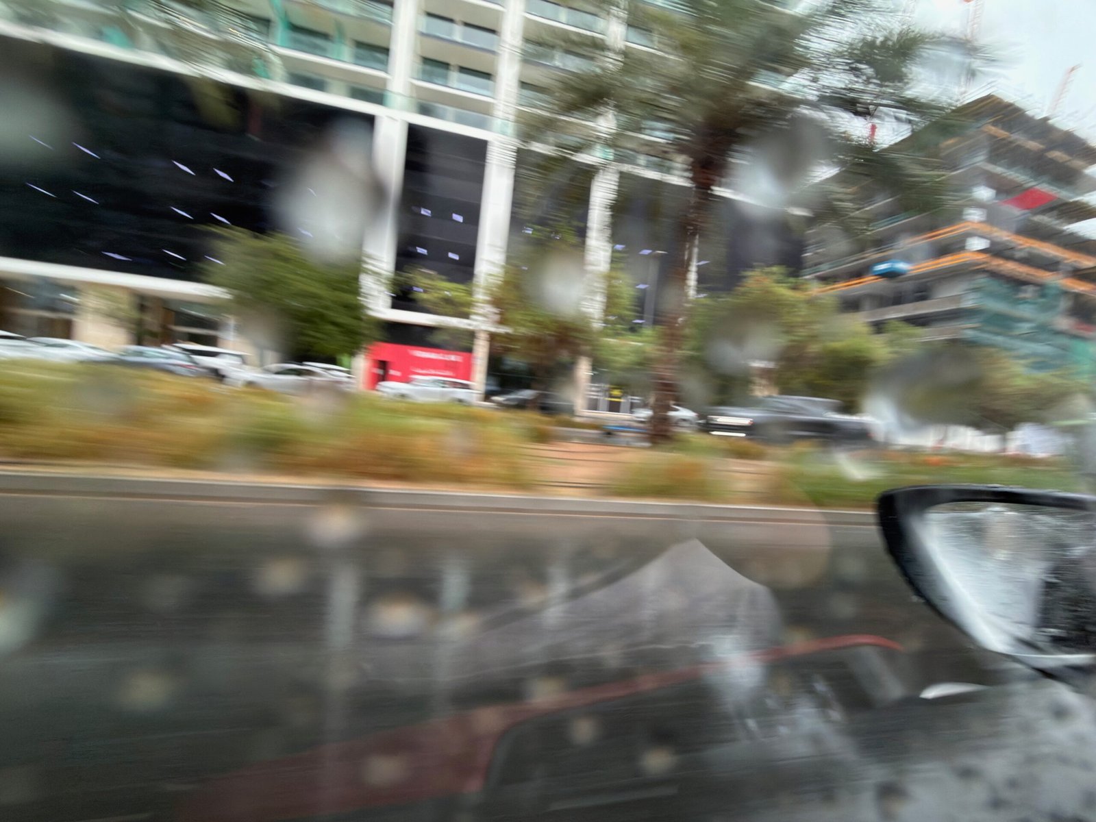 Driving in the Rain: Complete Guide to Stay Safe and Protect Your Car