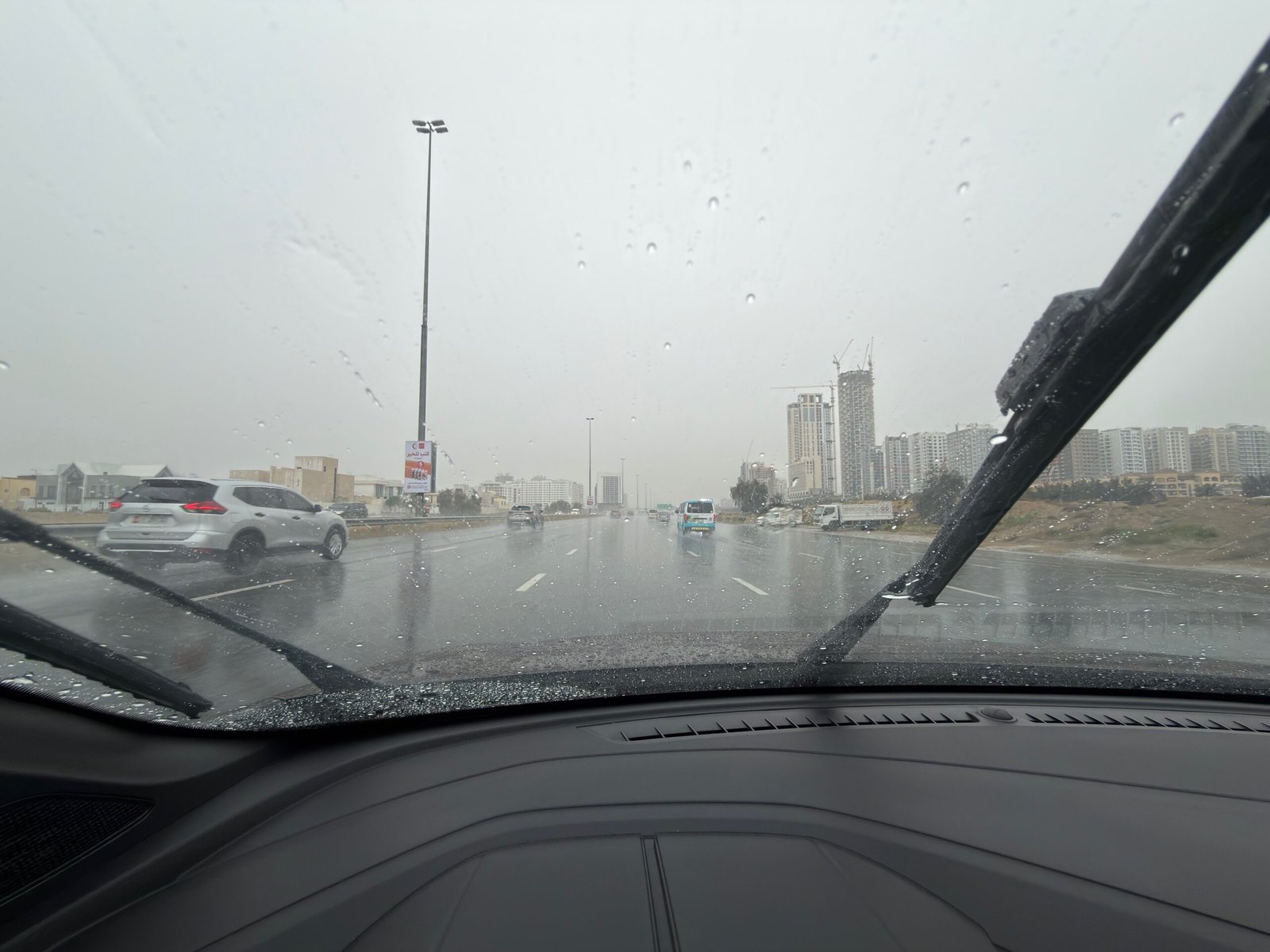 Driving in the Rain: Complete Guide to Stay Safe and Protect Your Car Driving in the Rain: Complete Guide to Stay Safe and Protect Your Car