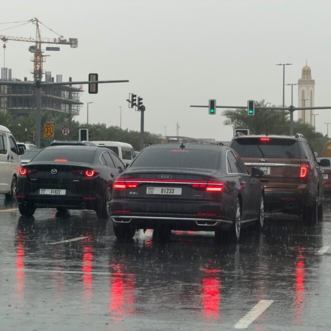 Driving in the Rain: Complete Guide to Stay Safe and Protect Your Car