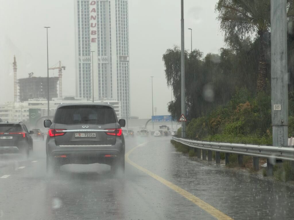 Dubai fines you need to know when driving in the rain