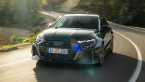 أودي RS3 Competition: هاتشباك رياضية بقوة 394 حصان