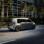 جيلي في معرض بكين 2026: روبوتاكسي وهجين ذكي للخليج