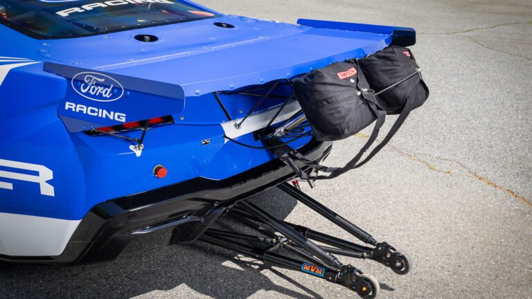 Mustang Cobra Jet 2200 