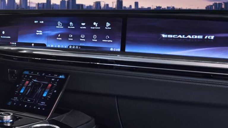 Cadillac Escalade IQ 2026
