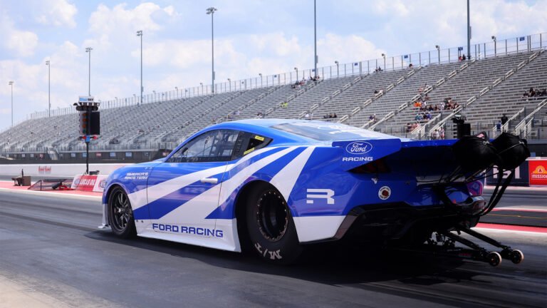 Mustang Cobra Jet 2200 