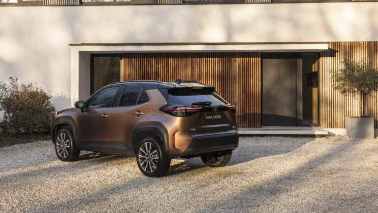 تويوتا ياريس كروس 2026