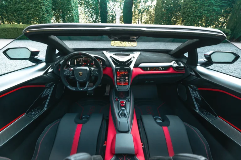 لامبورغيني Fenomeno Roadster 2026