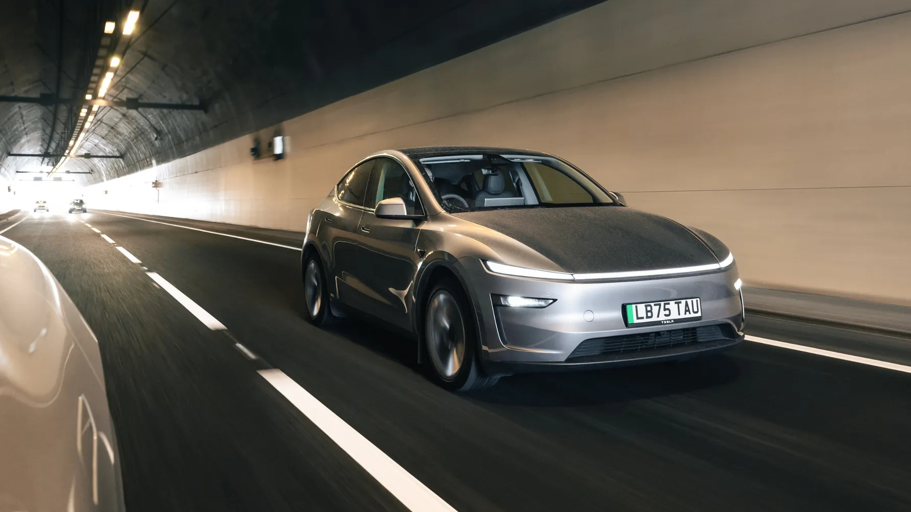 Tesla Model Y vs BMW iX3