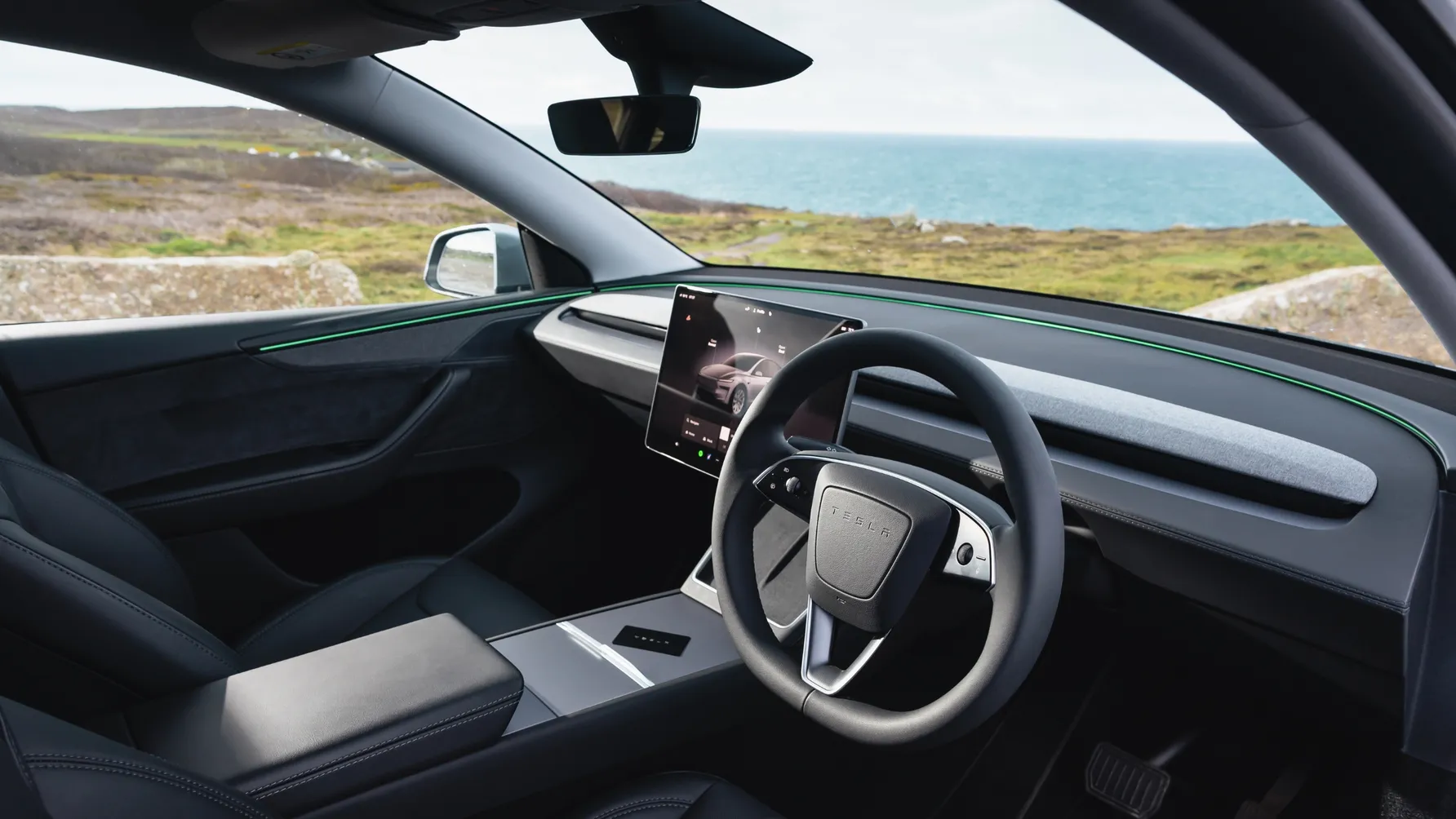 Tesla Model Y vs BMW iX3