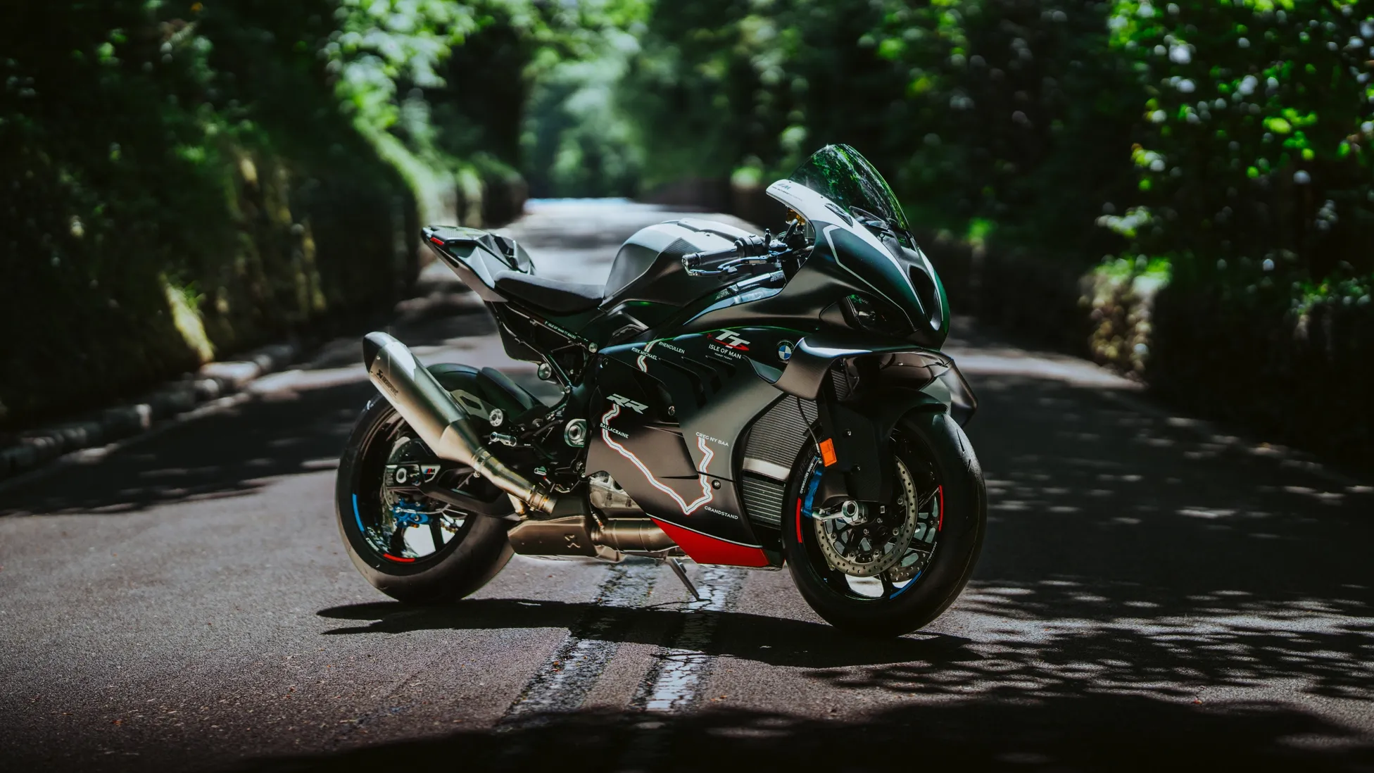 BMW M 1000 RR Isle of Man TT Edition