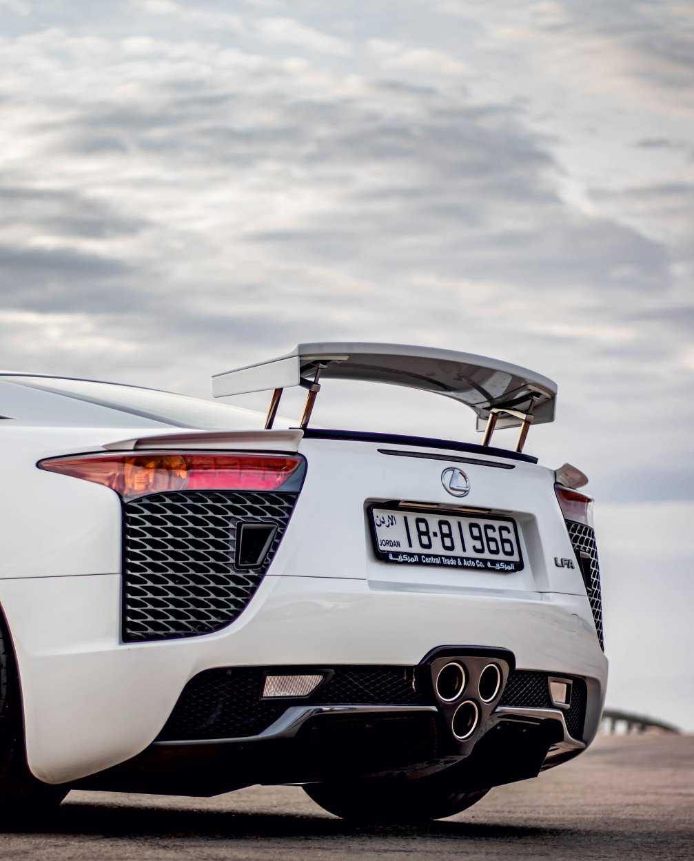 لكزس LFA